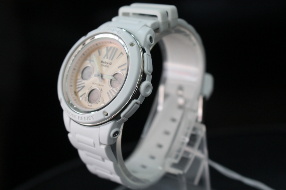 Mặt  nghiêng đồng hồ nữ Casio Baby-G BGA-152-7B2DR