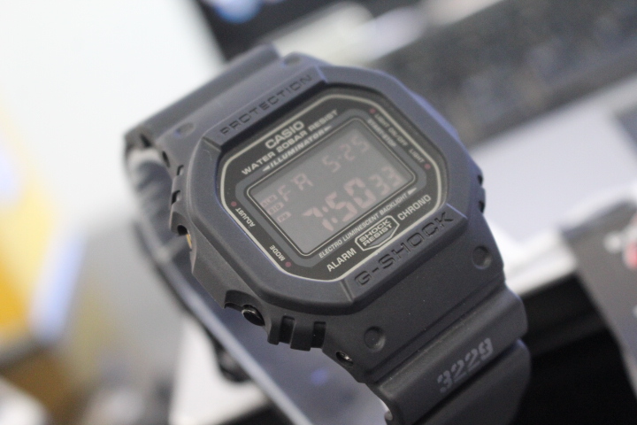 Kiểu dáng truyền thống của đồng hồ Casio nam G-Shock DW-5600MS-1DR